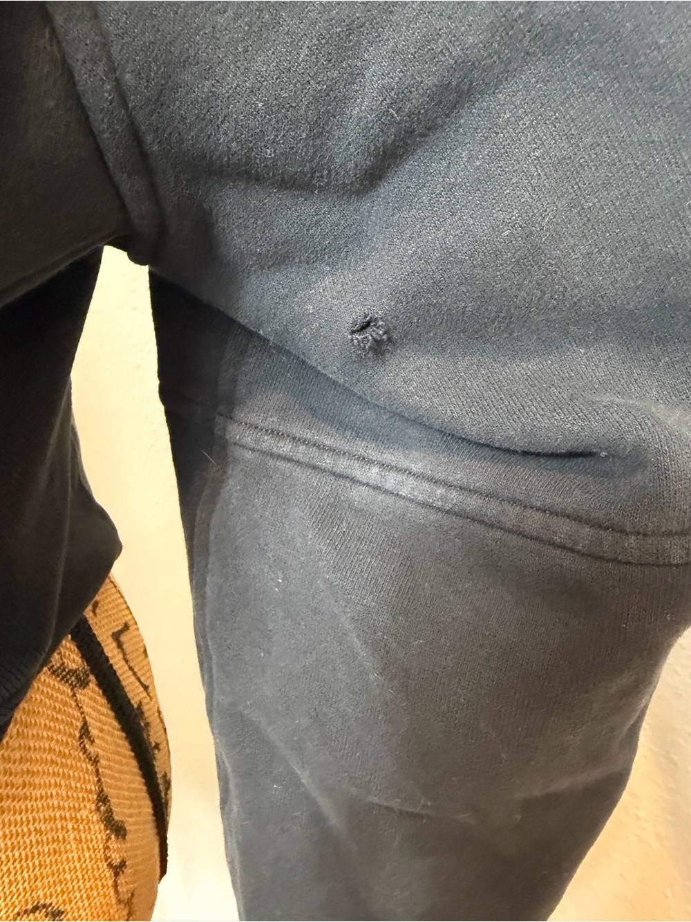 Lululemon Scuba Full-Zip Cropped Hoodie
Black XS S - Picture 7 of 8